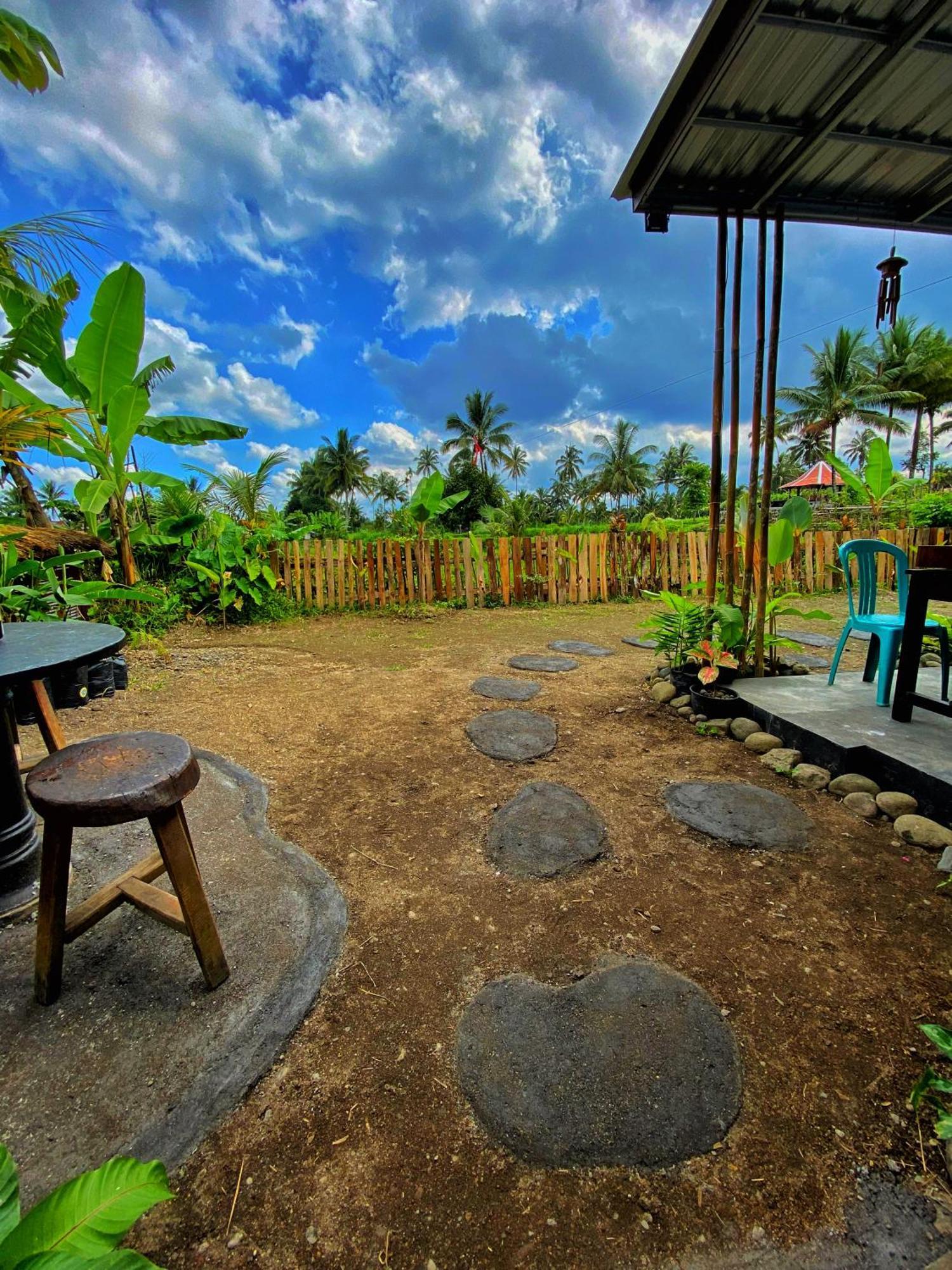 Alfarizi Homestay Tetebatu Exterior photo